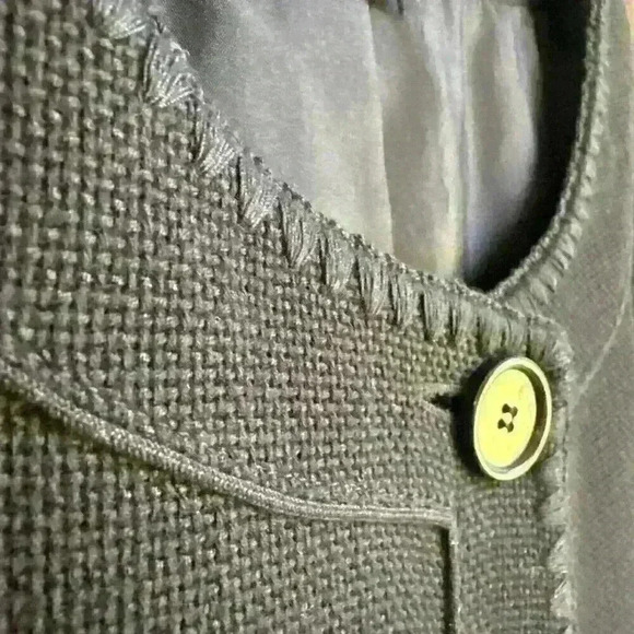 Ann Taylor Women's Size 8 Black Blazer Jacket Button Up Collarless Beautiful - Picture 6 of 16